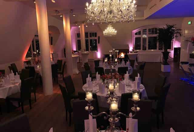 Banquet hall