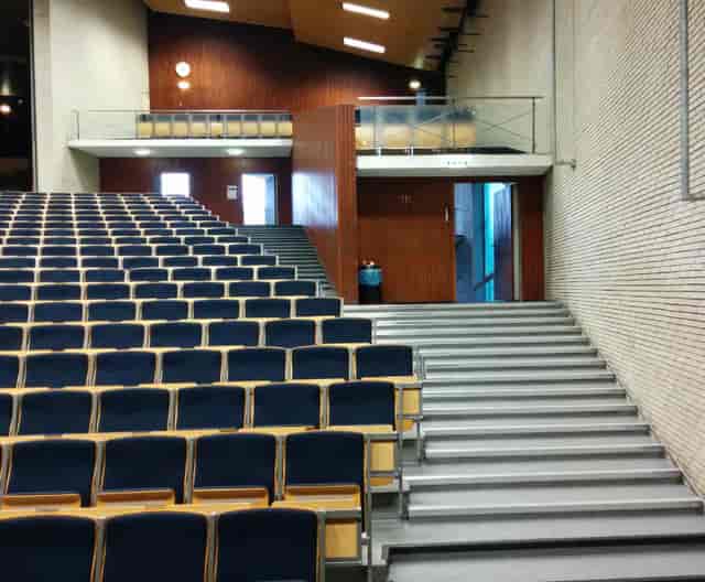 Audimax, Campus-Tour der Universität ...