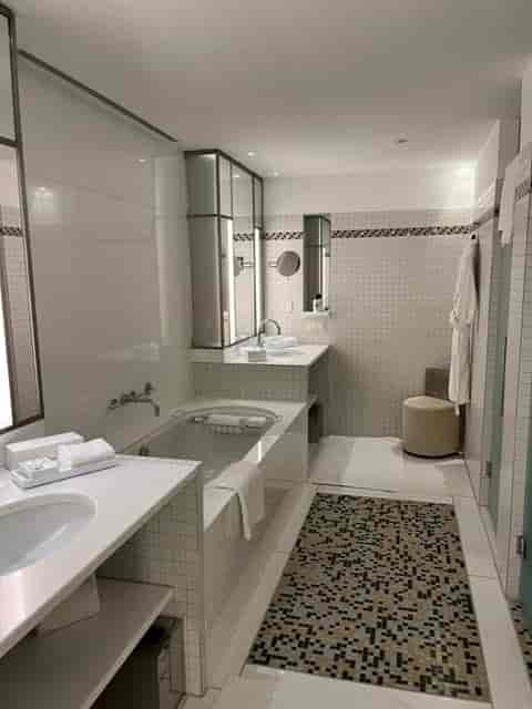 The Ritz-Carlton, Wolfsburg - >Lieske Henry</a>