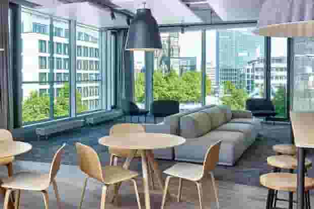 Peter Möhrle Lounge