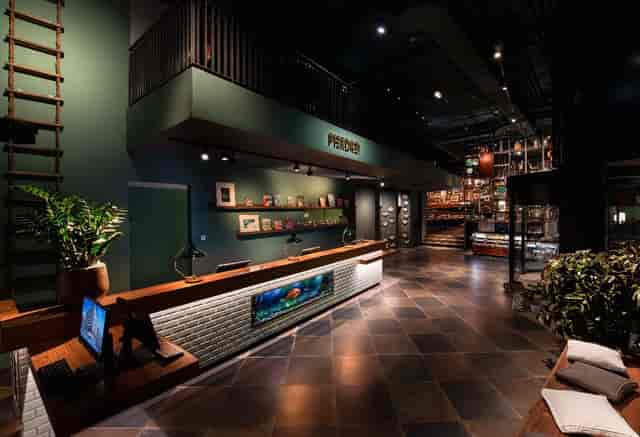HAFENBÜHNE at PIERDREI Hotel, inviting venue for meetings and events in Hamburg.