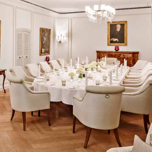 Jahreszeiten Salon