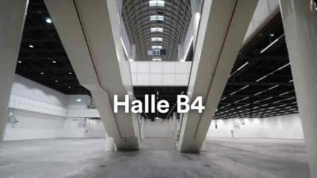 Spacious Halle B3 venue in Hamburg, perfect for conferences and trade shows.