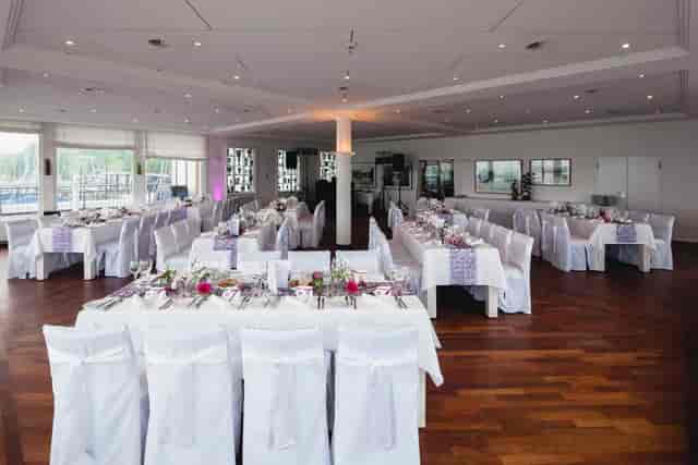 Elegant ALSTER Lounge wedding event, lavender accents