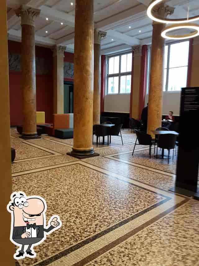 Kunsthalle cafe event space networking reception