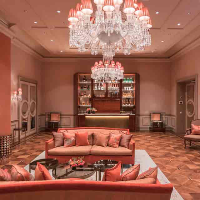 Hamburg hotel bar lounge networking event