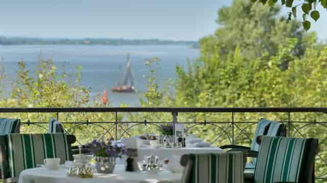 Jacobs Stüberl outdoor event, intimate cocktail reception, bridal shower