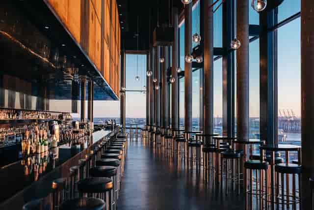 Skyline Bar 20up | Empire Riverside Hotel