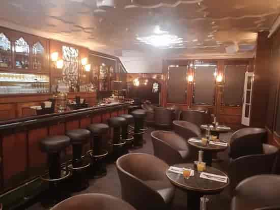 Reichshof Hotel BAR 1910 | wood lounge reception