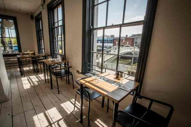 Woollen Mills Joyce Room: Intimate event, waterfront views, private dining, business lunch.