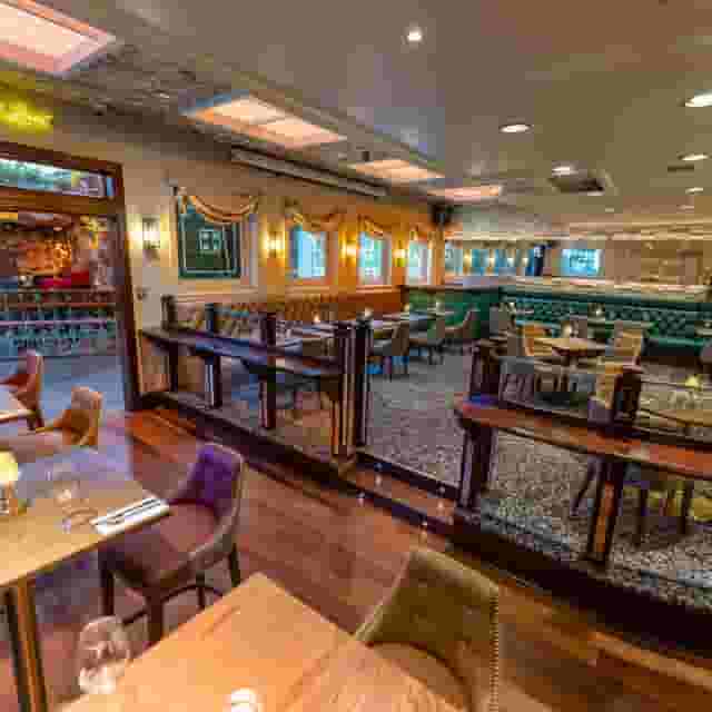 Cocktail bar