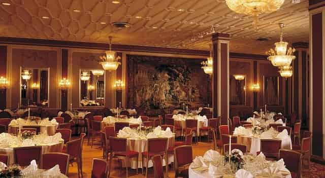 Banquet hall