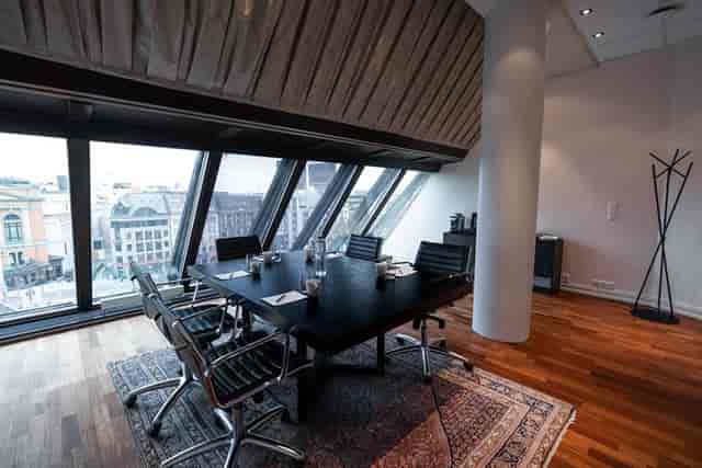 Oslo hotel boardroom, natural light, executive meeting, workshop
