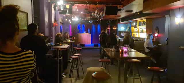 Bar