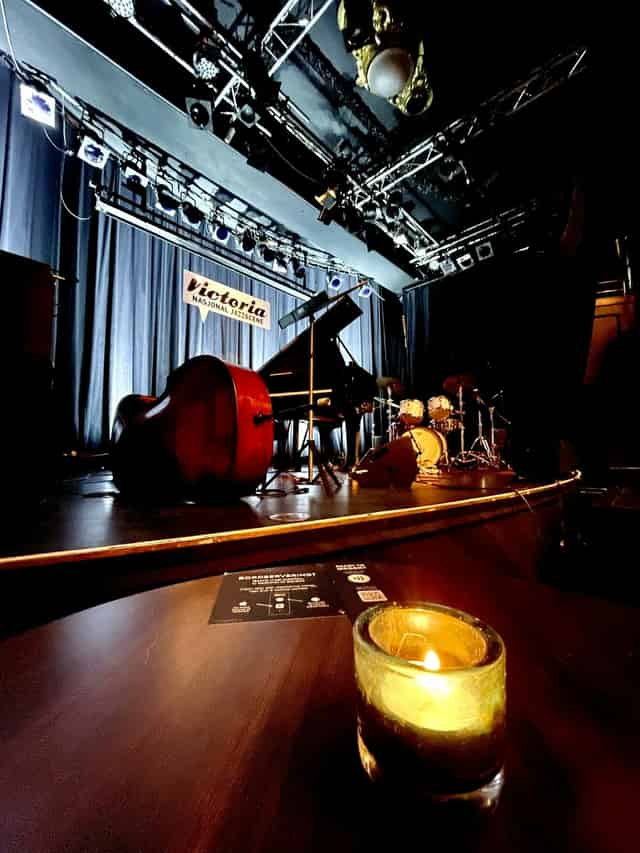 Stage