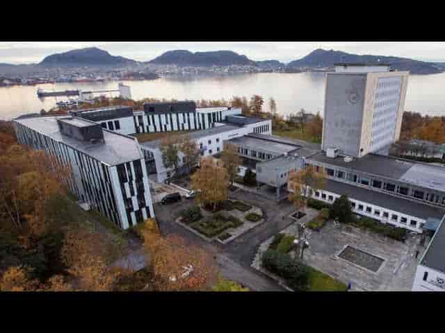 Norwegian School of Economics, Norway ...