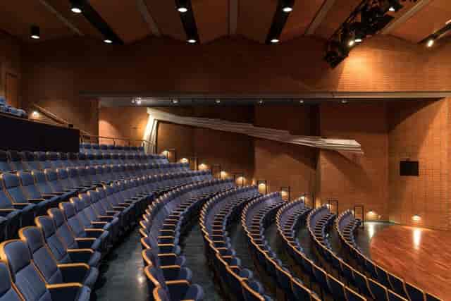 Norwegian Academy auditorium, brick, music conference, performance