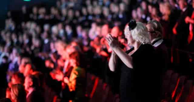 Kroghsalen Folketeateret concert applause