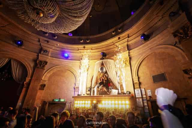 Live music venue