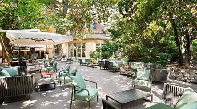 DIANA GARDEN BAR & RESTAURANT, Milan ...