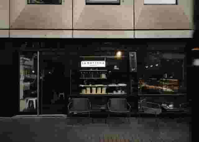 Coffee shop