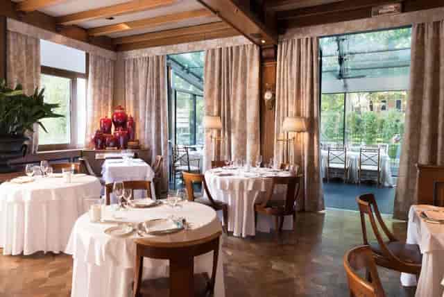 Affresco hotel dining, elegant event venue, corporate lunch
