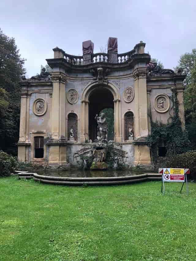 Pavarotti concert venue, grand architecture, event staging, historical site