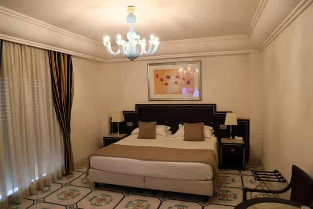 Tiziano Meeting Room