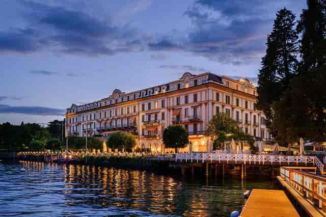 Regina Villa D'Este waterfront luxury corporate retreat event