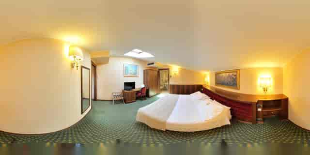 Botticelli Suite, Hotel Santa Barbara, executive meeting venue.