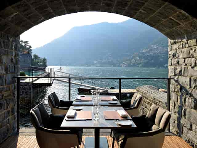 Lakeside venue, stone, executive retreat, client dinner