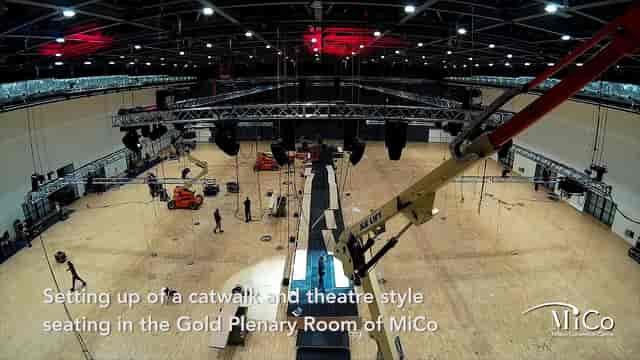 Allianz MiCo plenary room setup, central stage, event staging