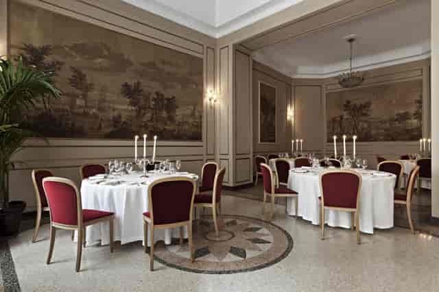 Elegant dining setup at Puccini Salon, ideal for gala dinners and corporate events.