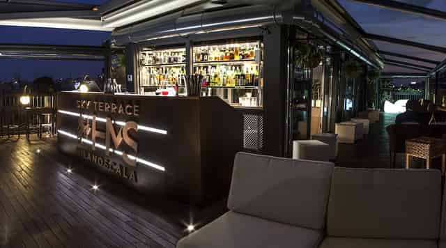 Rooftop lounge