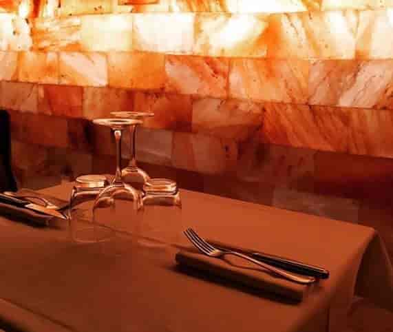 Lobster Bar event, salt wall, fine dining, networking