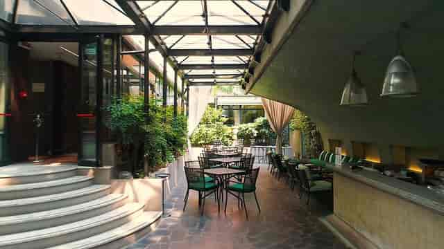 Manin Hotel bar, glass roof, cocktail reception, event space
