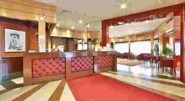 Lounge Bar