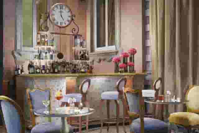 Lounge Bar Mezzanotte