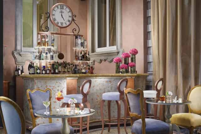 Lounge Bar Mezzanotte