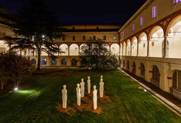Milan museum courtyard event space, arches, sculptures