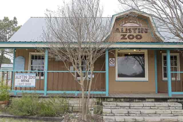 Austin Zoo rustic venue event corporate retreat