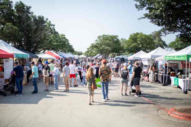 Texas Farmers Market: diverse vendors, outdoor event, local food