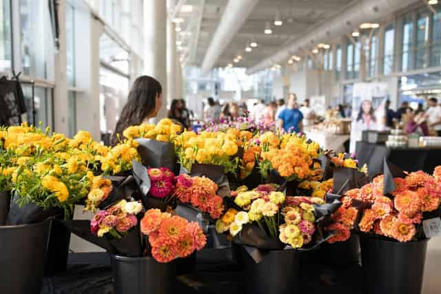 Farmers' market