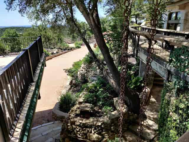 Rustic Villa Antonia wedding venue, natural landscaping, garden party