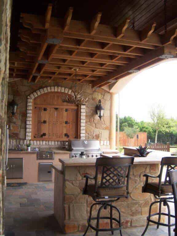 Outdoor kitchen