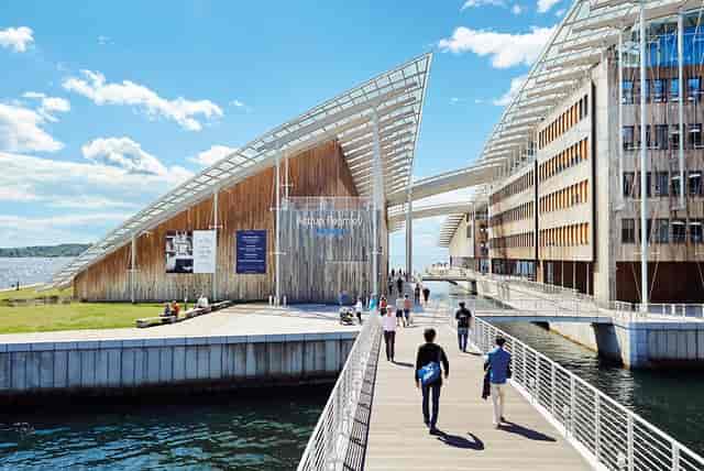 Modern venue, waterfront corporate event, Astrup Fearnley