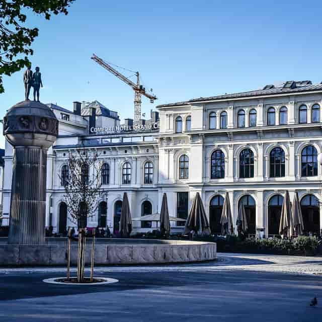 Østbanehallen Comfort Hotel Grand event venue, fountain, corporate, reception