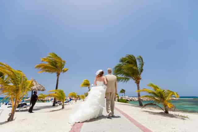 Tropical beach wedding ceremony, Ukumbi destination