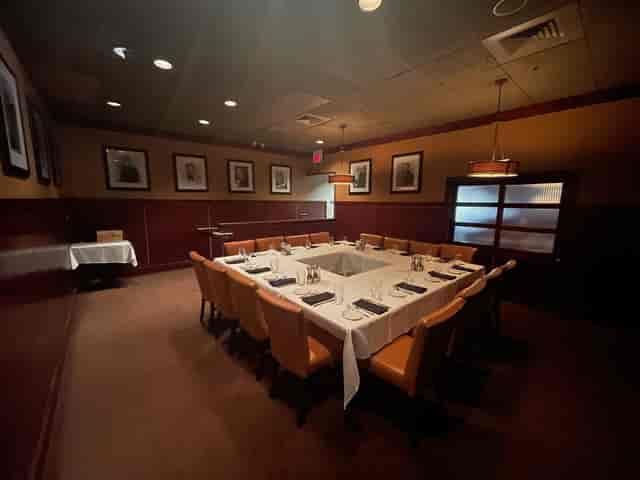 Sullivan's private dining, banquet, executive meeting, formal, square table