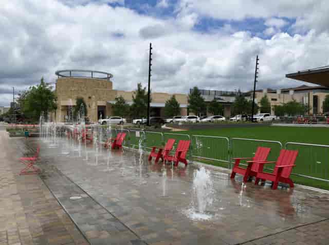 Hill Country Galleria lawn event, water feature, outdoor gathering, reception